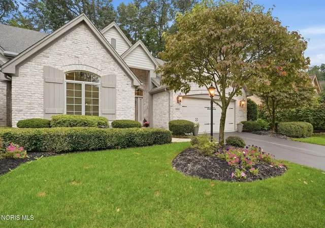 Photo 1 of Single family home for sale at 5953 Outpost Rd, Sylvania, OH 43560 | MLS# 10013618 | Listing updated on 2026-09-29