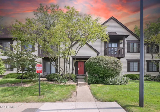 Condo for sale at 4517 W Bancroft St # 32, Toledo, OH 43615 | MLS# 10013614