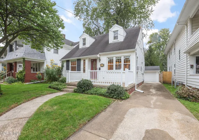 Photo 1 of Single family home for sale at 1947 Princeton Dr, Toledo, OH 43614 | MLS# 10013615 | Listing updated on 2026-09-22