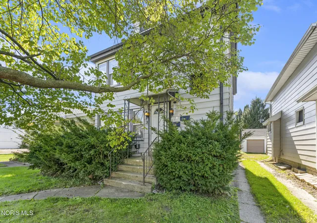 Photo 3 of Multi family home for sale at 578 Dearborn Ave, Toledo, OH 43605 | MLS# 10013622 | Listing updated on 2026-10-08