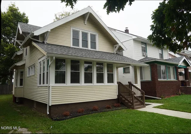 Photo 2 of Sale Pending at 1436 Goodale Ave, Toledo, OH 43606 | MLS# 10013838 | Listing updated on 2026-10-04