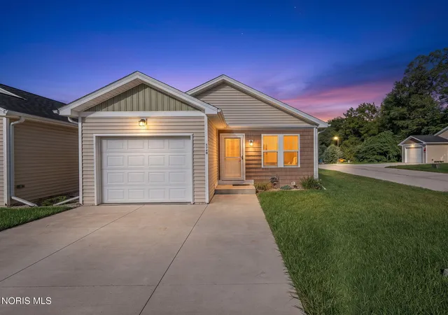 Photo 2 of Condo for sale at 5748 Aurora Pl, Sylvania, OH 43560 | MLS# 10013741 | Listing updated on 2026-09-28