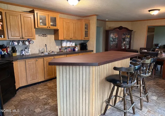 Photo 3 of Single family home for sale at 23350 W Trowbridge Rd, Millbury, OH 43447 | MLS# 10013752 | Listing updated on 2026-09-22