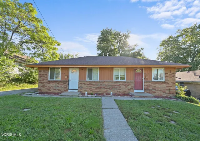 Photo 3 of Multi family home for sale at 763 Dover Pl, Toledo, OH 43605 | MLS# 10013668 | Listing updated on 2026-10-08
