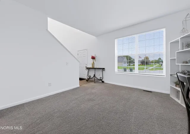 Photo 3 of Single family home for sale at 27821 Schriber St, Walbridge, OH 43465 | MLS# 10013697 | Listing updated on 2026-10-05