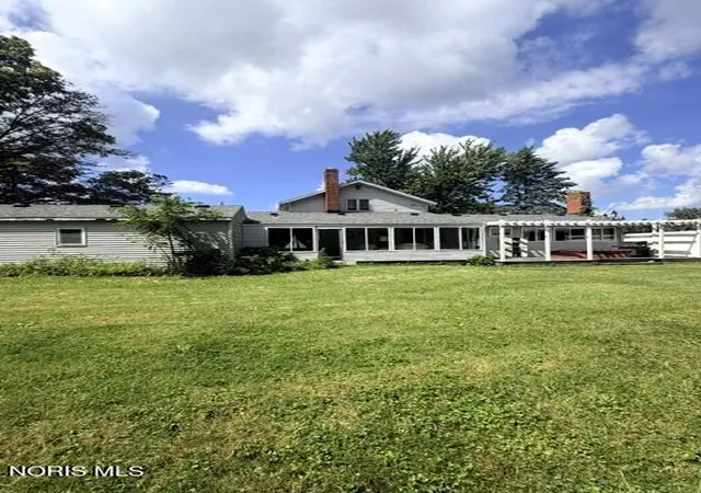 Photo 3 of Single family home for sale at 9705 Township Rd 207, Findlay, OH 45840 | MLS# 10013665 | Listing updated on 2026-09-20
