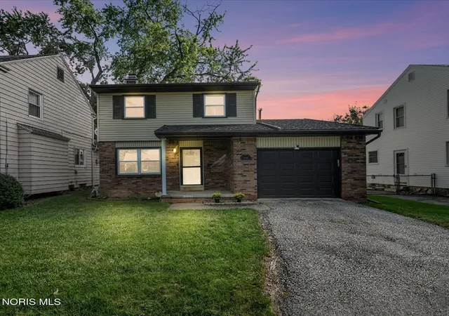 Photo 21 of Sale Pending at 3125 Strathmoor Ave, Toledo, OH 43614 | MLS# 10013676 | Listing updated on 2026-09-30