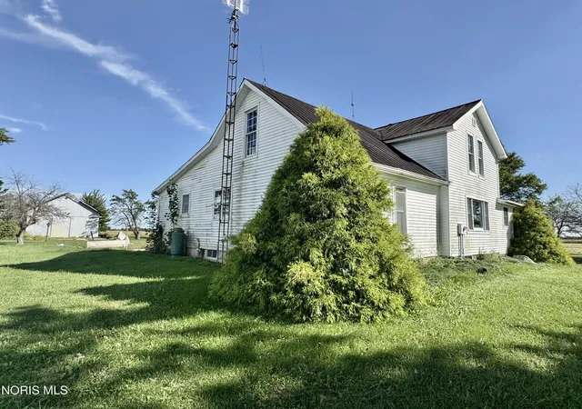 Photo 2 of Single family home for sale at 10140 Co Rd 17, West Unity, OH 43570 | MLS# 10013679 | Listing updated on 2026-09-21