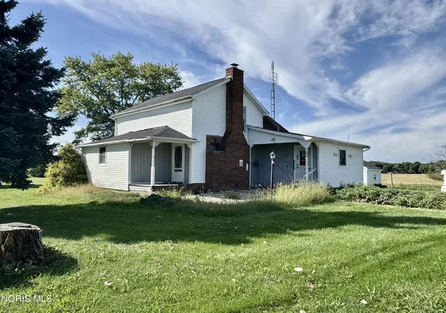 Photo 3 of Single family home for sale at 10140 Co Rd 17, West Unity, OH 43570 | MLS# 10013679 | Listing updated on 2026-09-21