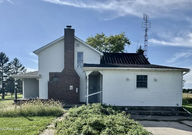 Photo 4 of Single family home for sale at 10140 Co Rd 17, West Unity, OH 43570 | MLS# 10013679 | Listing updated on 2026-09-21