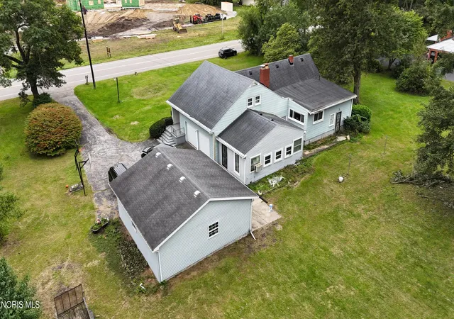 Photo 3 of Single family home for sale at 8428 W Bancroft St, Toledo, OH 43617 | MLS# 10014214 | Listing updated on 2026-10-26