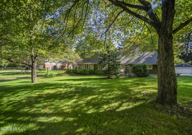 Photo 2 of Single family home for sale at 2242 Dundas Rd, Ottawa Hills, OH 43606 | MLS# 10013678 | Listing updated on 2026-09-28