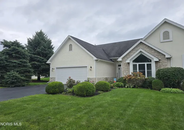 Photo 2 of Sale Pending at 4827 Marble Cliff Blvd, Sylvania, OH 43560 | MLS# 10013699 | Listing updated on 2026-09-29