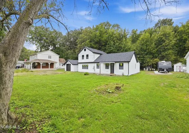 Photo 2 of Sale Pending at 6125 Bryan Rd, Oregon, OH 43616 | MLS# 10013690 | Listing updated on 2026-09-25