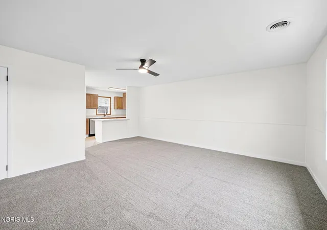 Photo 2 of Single family home for sale at 1237 Vincent St, Findlay, OH 45840 | MLS# 10013900 | Listing updated on 2026-10-02