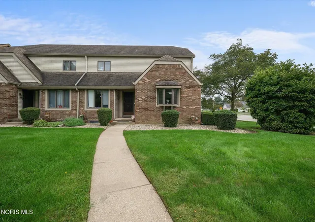 Photo 3 of Condo for sale at 1315 Applegate St #20, Waterville, OH 43566 | MLS# 10013743 | Listing updated on 2026-10-05