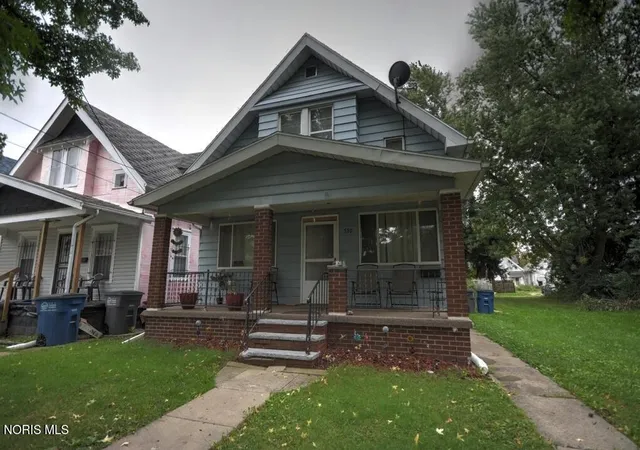 Photo 2 of Single family home for sale at 530 E Park St, Toledo, OH 43608 | MLS# 10013700 | Listing updated on 2026-10-06