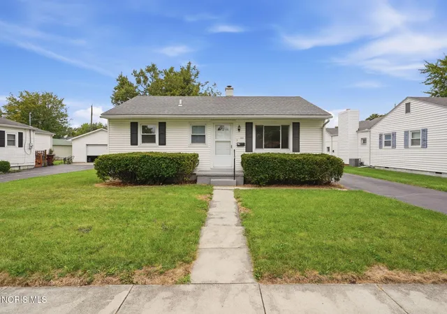 Photo 1 of Sale Pending at 308 Clifton Ave, Findlay, OH 45840 | MLS# 10013703 | Listing updated on 2026-09-24