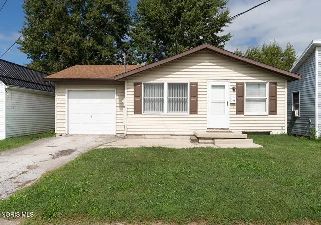 Photo 1 of Single family home for sale at 316 Lester Ave, Findlay, OH 45840 | MLS# 10013892 | Listing updated on 2026-09-25