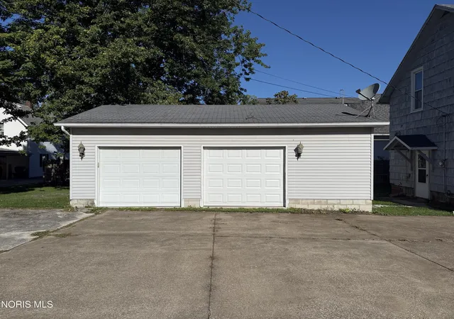Photo 28 of Single family home for sale at 416 Toledo St, Elmore, OH 43416 | MLS# 10013828 | Listing updated on 2026-10-20