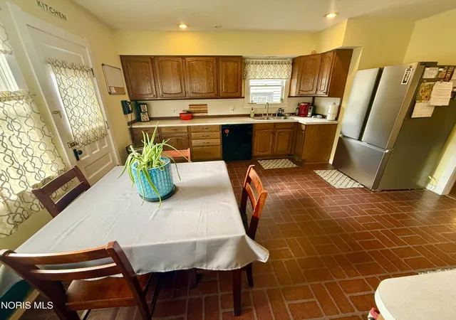 Photo 4 of Single family home for sale at 416 Toledo St, Elmore, OH 43416 | MLS# 10013828 | Listing updated on 2026-09-23