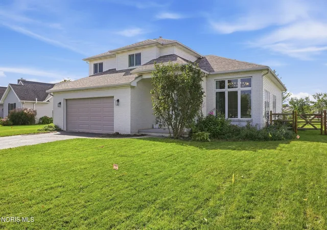 Photo 1 of Single family home for sale at 3130 Steeple Chase Ln, Perrysburg, OH 43551 | MLS# 10013744 | Listing updated on 2026-10-04