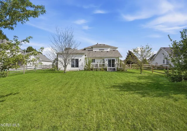 Photo 3 of Single family home for sale at 3130 Steeple Chase Ln, Perrysburg, OH 43551 | MLS# 10013744 | Listing updated on 2026-10-04