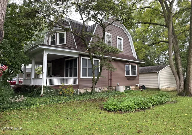 Photo 2 of Single family home for sale at 305 S Mary St, Forest, OH 45843 | MLS# 10013714 | Listing updated on 2026-09-21