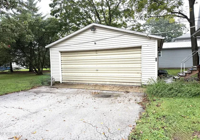Photo 3 of Single family home for sale at 305 S Mary St, Forest, OH 45843 | MLS# 10013714 | Listing updated on 2026-09-21