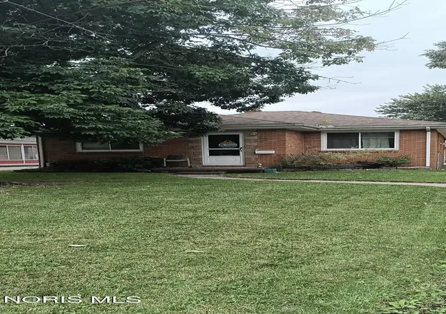 Photo 1 of Single family home for sale at 5545 Sunnyside Dr, Toledo, OH 43612 | MLS# 10013715 | Listing updated on 2026-10-09
