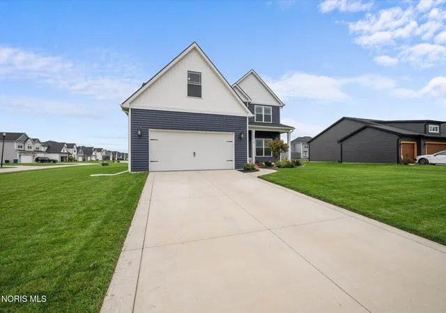 Photo 3 of Single family home for sale at 9850 Harrier Cir, Sylvania, OH 43560 | MLS# 10013792 | Listing updated on 2026-10-05