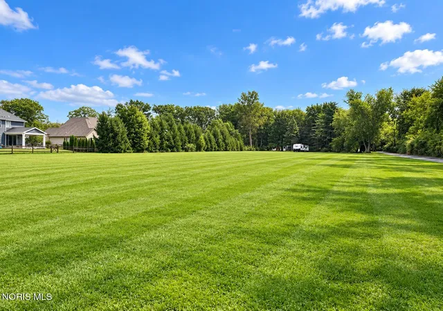 Photo 1 of House for sale at 7539 Maumee Western Rd, Maumee, OH 43537 | MLS# 10013722 | Listing updated on 2026-10-17