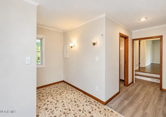Photo 2 of House for sale at 7539 Maumee Western Rd, Maumee, OH 43537 | MLS# 10013722 | Listing updated on 2026-10-17