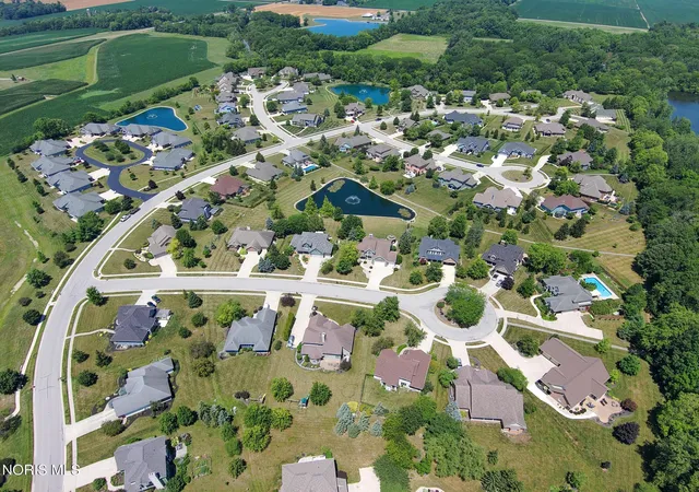 Photo 100 of Single family home for sale at 101 Hawthorn Ct, Bluffton, OH 45817 | MLS# 10013739 | Listing updated on 2026-10-01
