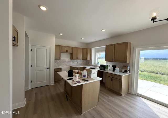 Photo 2 of Single family home for sale at 9841 Featherwood Ln, Sylvania, OH 43560 | MLS# 10013818 | Listing updated on 2026-10-05
