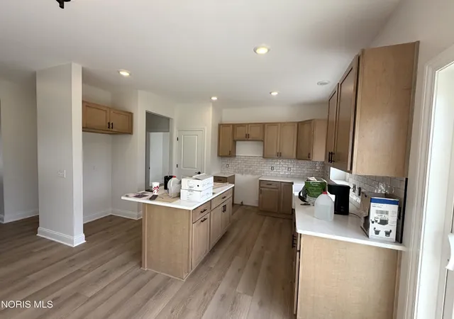 Photo 3 of Single family home for sale at 9841 Featherwood Ln, Sylvania, OH 43560 | MLS# 10013818 | Listing updated on 2026-10-05