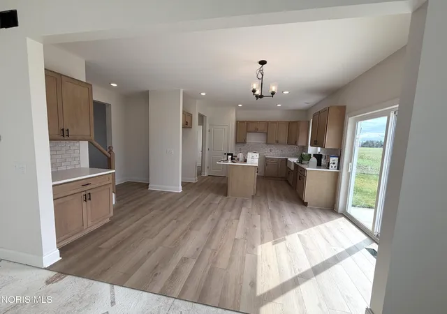 Photo 4 of Single family home for sale at 9841 Featherwood Ln, Sylvania, OH 43560 | MLS# 10013818 | Listing updated on 2026-10-05