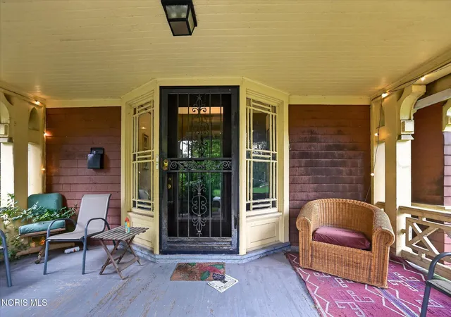 Photo 3 of Multi family home for sale at 2479 Parkwood Ave, Toledo, OH 43620 | MLS# 10013826 | Listing updated on 2026-10-10