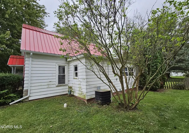 Photo 3 of Single family home for sale at 347 Henderson Ave, Upper Sandusky, OH 43351 | MLS# 10013755 | Listing updated on 2026-09-28