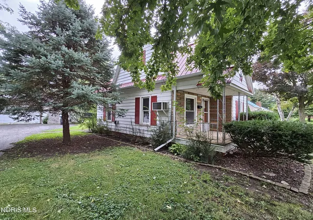 Photo 4 of Single family home for sale at 347 Henderson Ave, Upper Sandusky, OH 43351 | MLS# 10013755 | Listing updated on 2026-09-28