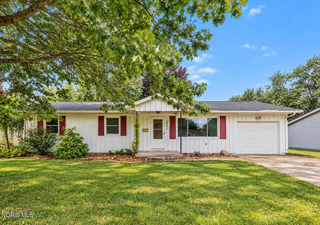 Photo 1 of Single family home for sale at 1021 Cherry St, Montpelier, OH 43543 | MLS# 10013839 | Listing updated on 2026-10-01