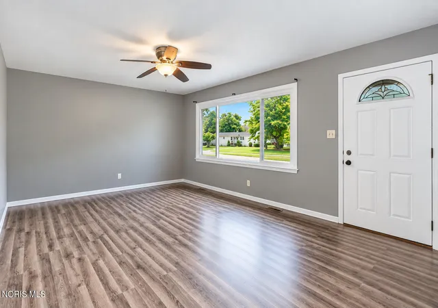Photo 3 of Single family home for sale at 1021 Cherry St, Montpelier, OH 43543 | MLS# 10013839 | Listing updated on 2026-10-01