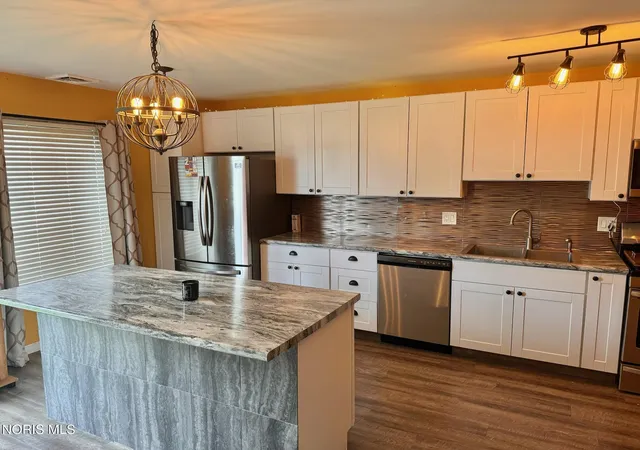 Photo 3 of Sale Pending at 1123 Cardinal Dr #Apt B, Bryan, OH 43506 | MLS# 10013763 | Listing updated on 2026-10-29