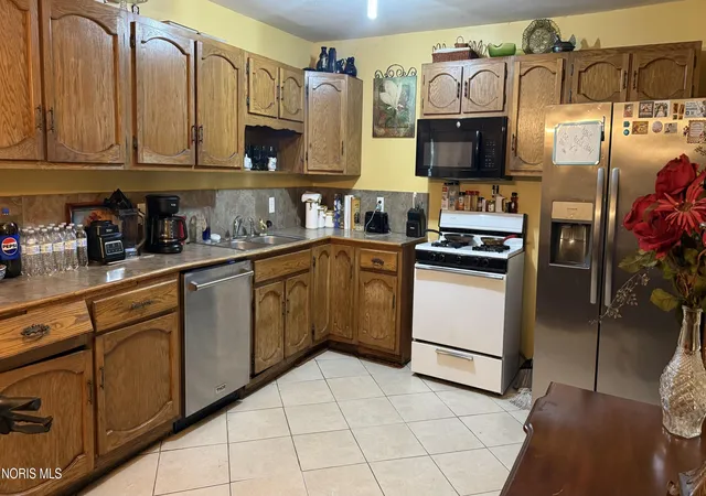 Photo 4 of Single family home for sale at 1125 Ottawa Ave, Defiance, OH 43512 | MLS# 10013777 | Listing updated on 2026-09-25