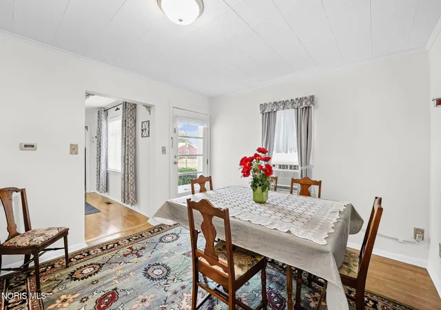 Photo 4 of Single family home for sale at 518 Lawn Ave, Findlay, OH 45840 | MLS# 10013894 | Listing updated on 2026-09-28