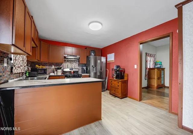 Photo 4 of Single family home for sale at 101 Marble Ave, Alvordton, OH 43501 | MLS# 10013822 | Listing updated on 2026-09-30