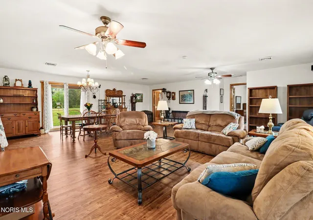Photo 3 of Single family home for sale at 6652 Co Rd 12, Bryan, OH 43506 | MLS# 10013815 | Listing updated on 2026-10-26