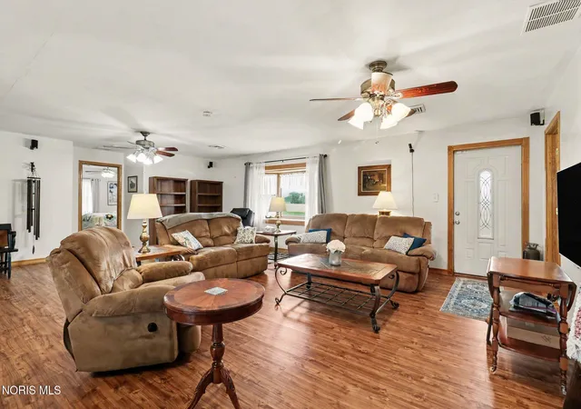Photo 4 of Single family home for sale at 6652 Co Rd 12, Bryan, OH 43506 | MLS# 10013815 | Listing updated on 2026-10-26