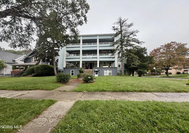 Photo 2 of Multi family home for sale at 1302 Harvard Blvd, Toledo, OH 43614 | MLS# 10013790 | Listing updated on 2026-09-28