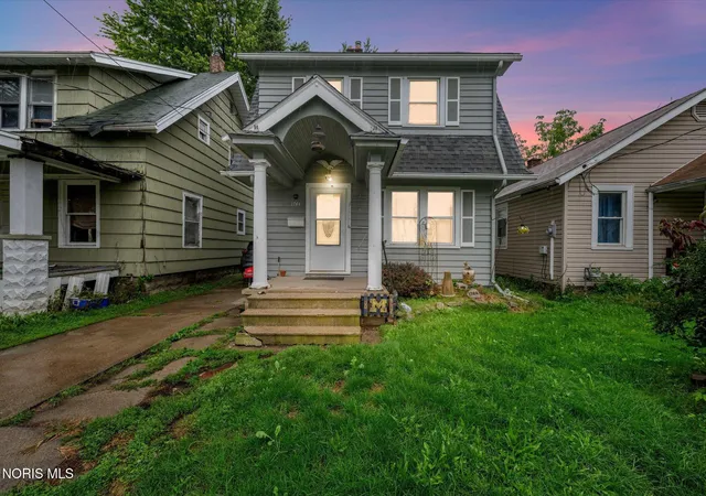 Photo 1 of Single family home for sale at 1744 Duncan Rd, Toledo, OH 43613 | MLS# 10013786 | Listing updated on 2026-09-24